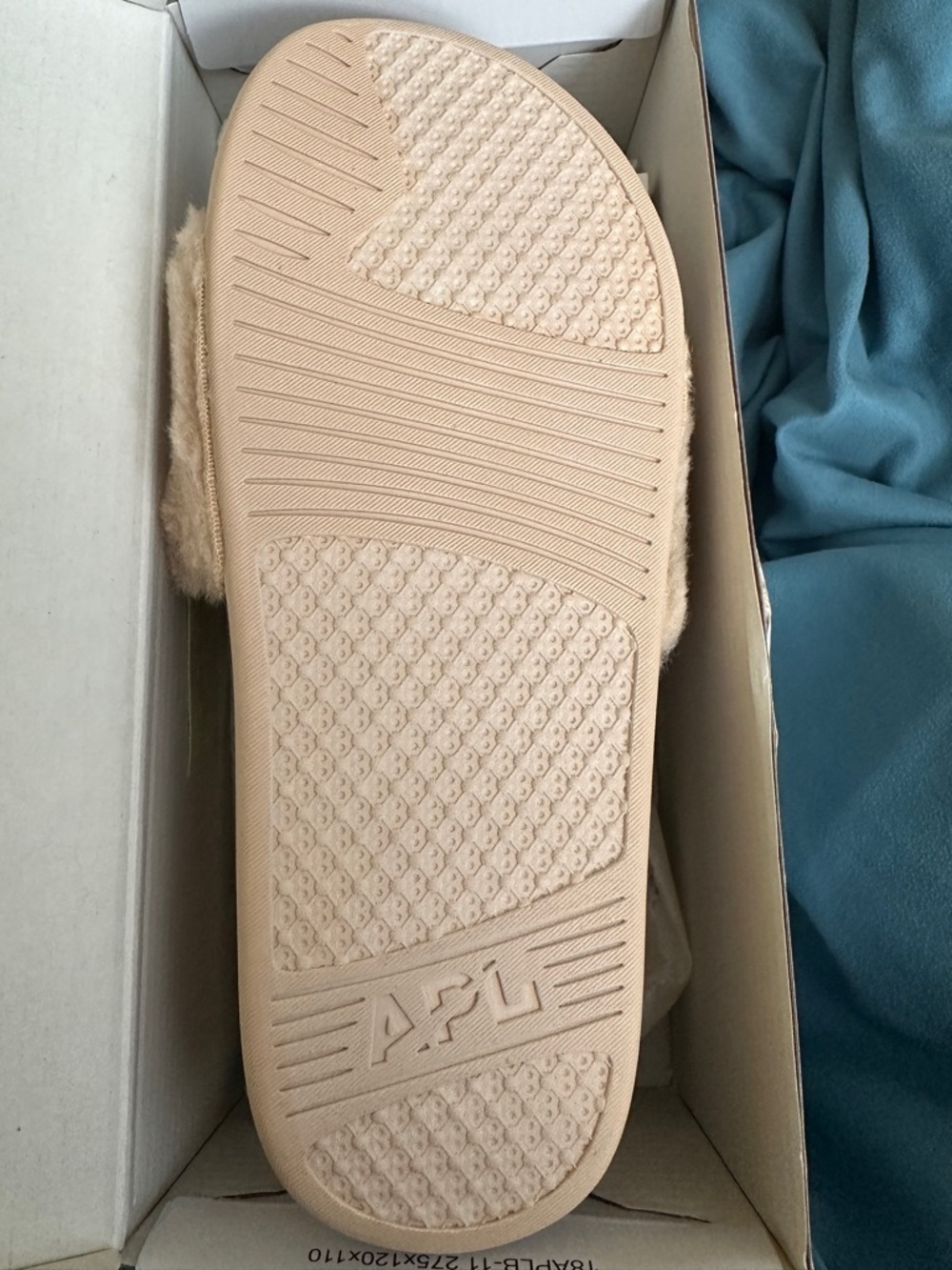 APL Champagne Shearling Slide Sandals - Picture 4 of 4